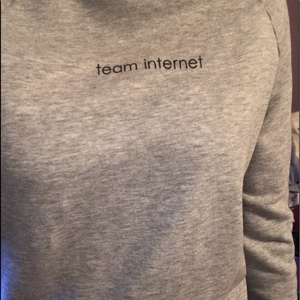 h&m grey sweater